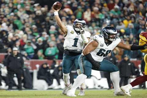 Eagles overcome flubs to top Commanders and repeat as NFC East champs
