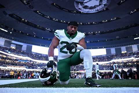 The Jets are rallying around Breece Hall’s quest to join an elusive Gang Green club