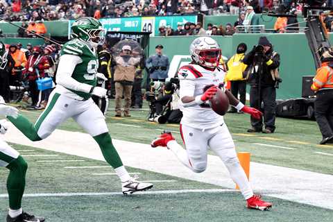 Jets’ pathetic season somehow hits new low with destruction by Patriots