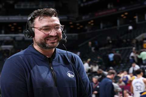 Warriors celebrate Chris DeMarco in style as he fittingly exits for Liberty in Brooklyn