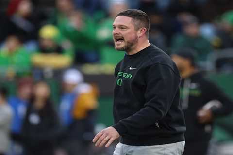 theScore Bet bonus code NPNEWS: Bet $10, get $100 in bonus bets for the College Football Playoff