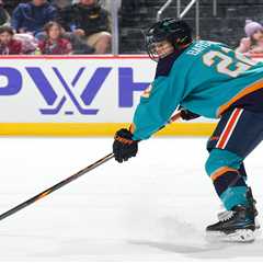 Rookie Anna Bargman scores first PWHL goal in Sirens’ win over Montreal