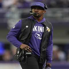 Brian Flores gets new Vikings contract — but it’s not a guarantee he returns
