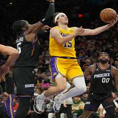 Lakers could get star guard star back Friday at Washington