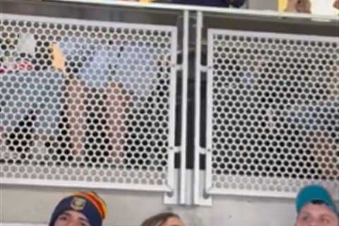 Sam Rosen delivers signature call among celebrating Rangers fans during Winter Classic