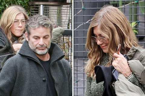 Jennifer Aniston Supports Boyfriend Jim Curtis At His Book Event