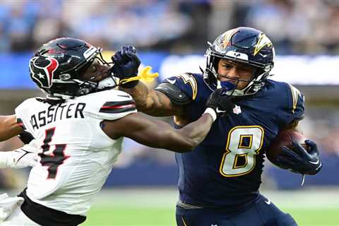 NFL Wild Card weekend player props: Target Josh Allen, Omarion Hampton, Nico Collins