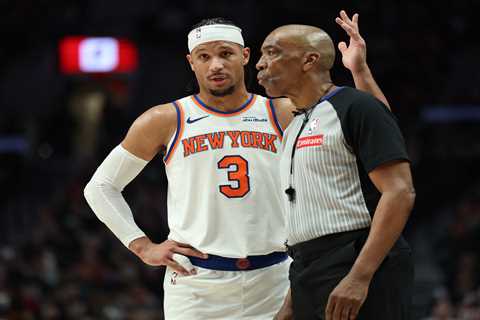Mike Brown applauding Knicks for using cooler heads with officials