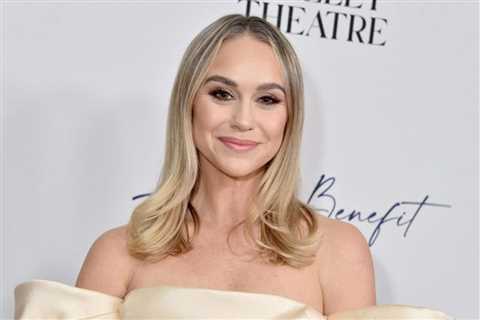 ‘Glee’ Star Becca Tobin Blasts Matthew Koma Over His Mom Group Drama Post: ‘It’s Solely for Him to..