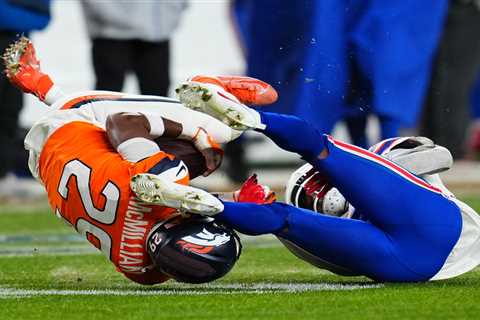 NFL’s rules analyst pressed over controversial Bills interception: ‘Don’t want to hear from Tony..