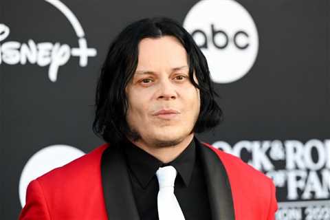 Jack White Mocks Trump’s Rambling One-Year Accomplishment Presser With Hulk Jokes: ‘Trump Smart,..