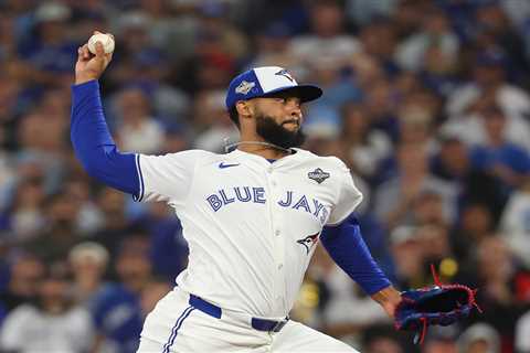 White Sox land Seranthony Dominguez for $20 million after trading Luis Robert Jr. to Mets