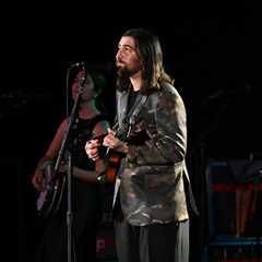 Noah Kahan Documentary Set for Netflix Debut