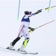Olympic slalom turns into snowy mess — as gold medal favorite has meltdown after costly mistake