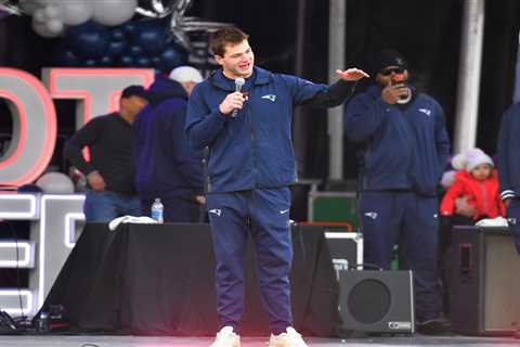 Drake Maye speaks at Patriots’ send-off rally as injury uncertainty clouds Super Bowl 2026
