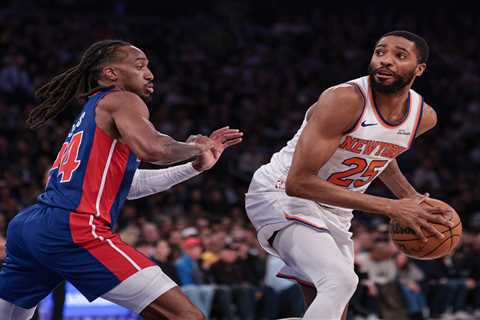Mikal Bridges benched down the stretch again in latest Knicks disappointment