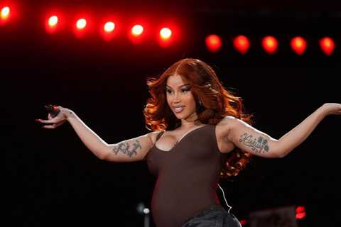 Cardi B Rips Into Trump Advisor Who Involved Her in ‘Rival’ Nicki Minaj’s Bot Report Controversy