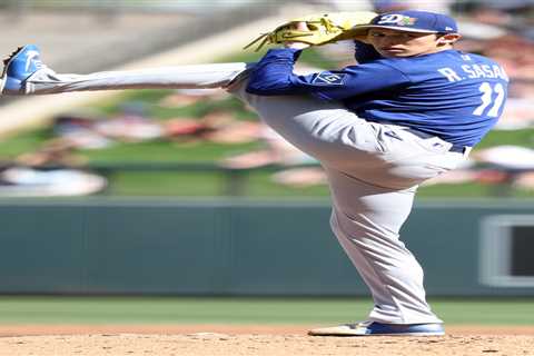 Dave Roberts offers candid response on Roki Sasaki’s start: ‘He was overthrowing’