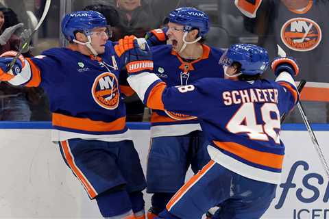 theScore Bet bonus code NPNEWS: Get a bet reset up to $1,000 for Islanders vs. Canadiens