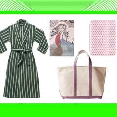 From Kitty-Shaped Heated Pillows to Cute Annotation Kits: The 20 Best Gifts for Book Lovers