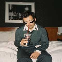 Harry Styles Dances to the Beat of His Own Drum on ‘Kiss All the Time. Disco, Occasionally’: Stream ..