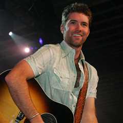 Chart Rewind: In 2006, Josh Turner’s ‘Your Man’ Became His First Hot Country Songs No. 1