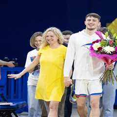 Hofstra’s German Plotnikov inspired by ‘warrior’ mom after leaving Belarus to chase March Madness..