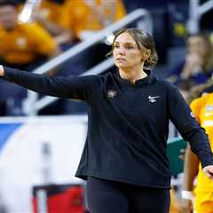 Tennessee coach Kim Caldwell rips her job performance after dubious distinction: ‘Players deserve..