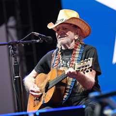 Willie Nelson’s 2026 Outlaw Music Festival To Feature Avett Brothers, Wilco, Sheryl Crow, Margo..