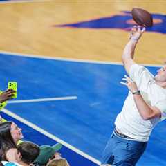 Drake Maye hurls footballs into crowd during NBA date night with wife