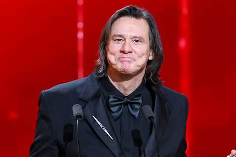 It Really Was Jim Carrey at Award Show in Paris, Publicist Says