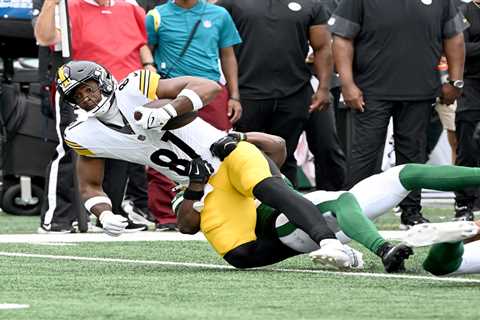 Steelers releasing former Pro Bowl tight end Jonnu Smith in cap-saving move