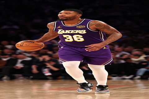 Lakers sitting multiple key role players vs. Bulls, but LeBron James could still return