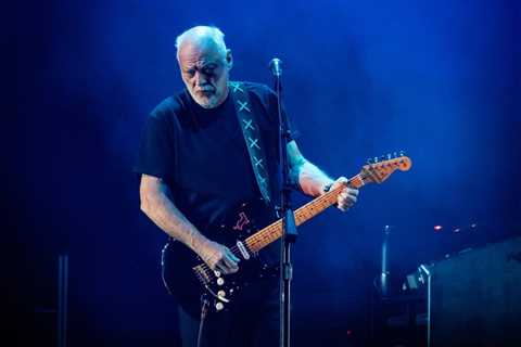 David Gilmour’s Iconic ‘Black Strat’ Smashes All-Time Record For Most Expensive Guitar Ever Sold