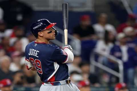 Aaron Judge has home run robbed by Julio Rodriguez two innings after making spectacular defensive..