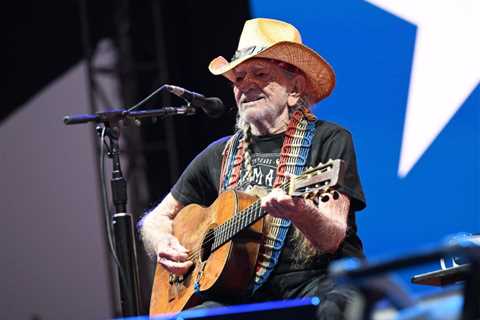 Willie Nelson’s 2026 Outlaw Music Festival To Feature Avett Brothers, Wilco, Sheryl Crow, Margo..