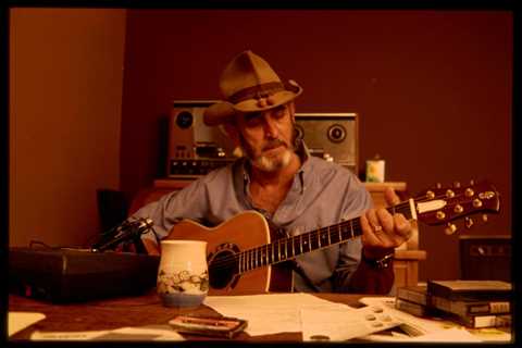 Lost Song Collection From Late Country Great Don Williams Discovered: Listen to His ‘Leaving..