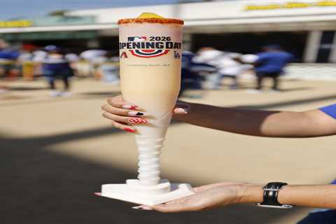 Rare Dodgers merch draws massive lines during Opening Day