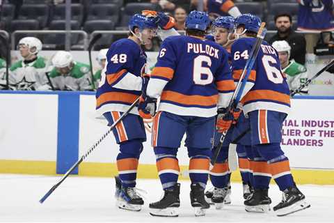 Islanders grind out win over Stars to improve playoffs chances