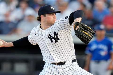 Yankees vs. Giants prediction: MLB picks, odds, best bets Friday