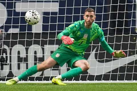 Matt Turner falters under USMNT pressure to put goalie rank into question for World Cup