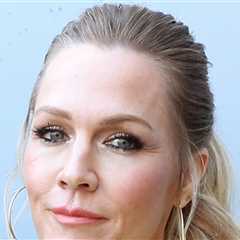 Jennie Garth Says Drinking, Pills Got So Bad She Needed Her Stomach Pumped