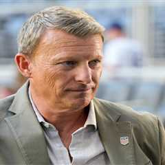 Landon Donovan rips Matt Crocker for shock US Soccer exit before World Cup: ‘We don’t want him here’