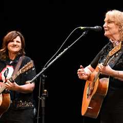 Indigo Girls’ Emily Saliers Reveals Cervical Dystonia and Essential Tremor Diagnoses: ‘My Voice..