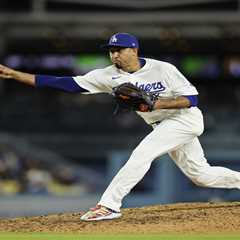 Dodgers Post podcast: How devastating is the Edwin Díaz injury?