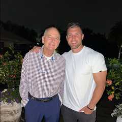 Tim Tebow Announces Dad's Death, 'He's Home'