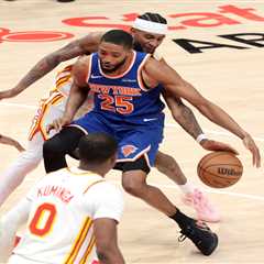 Mike Brown sticks with starting Mikal Bridges but benches him down stretch again