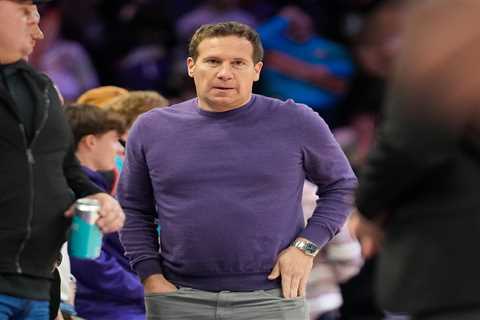 Michigan State’s Tom Izzo ‘talked seriously’ about Suns head coachig job last summer