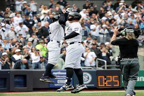 Yankees offer a familiar feeling with home opening romp over Marlins