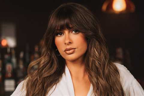 Ella Langley’s ‘Choosin’ Texas’ Rules Billboard Hot 100 for Fifth Week